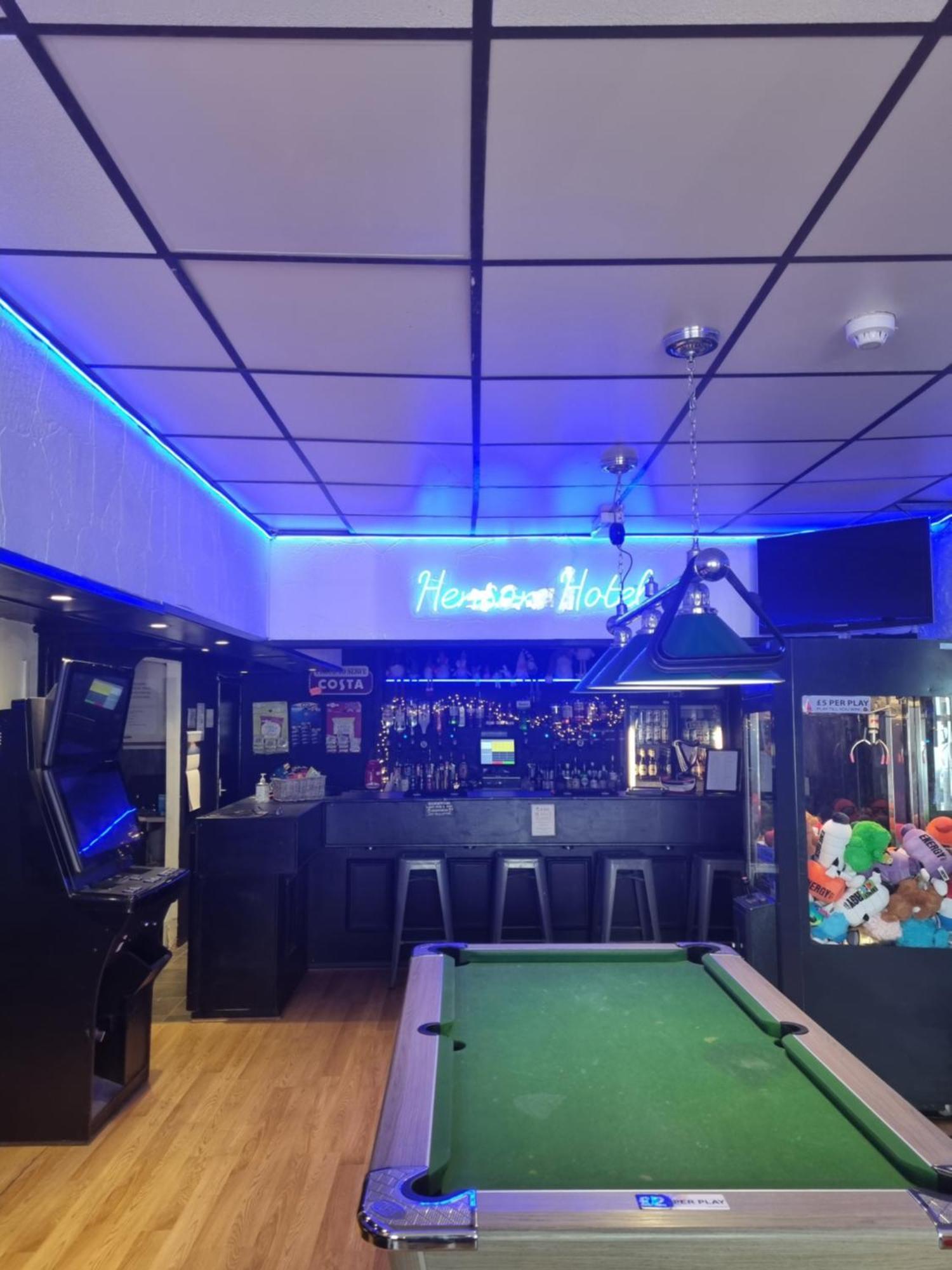 Henson Hotel Pleasure Beach Blackpool Bagian luar foto
