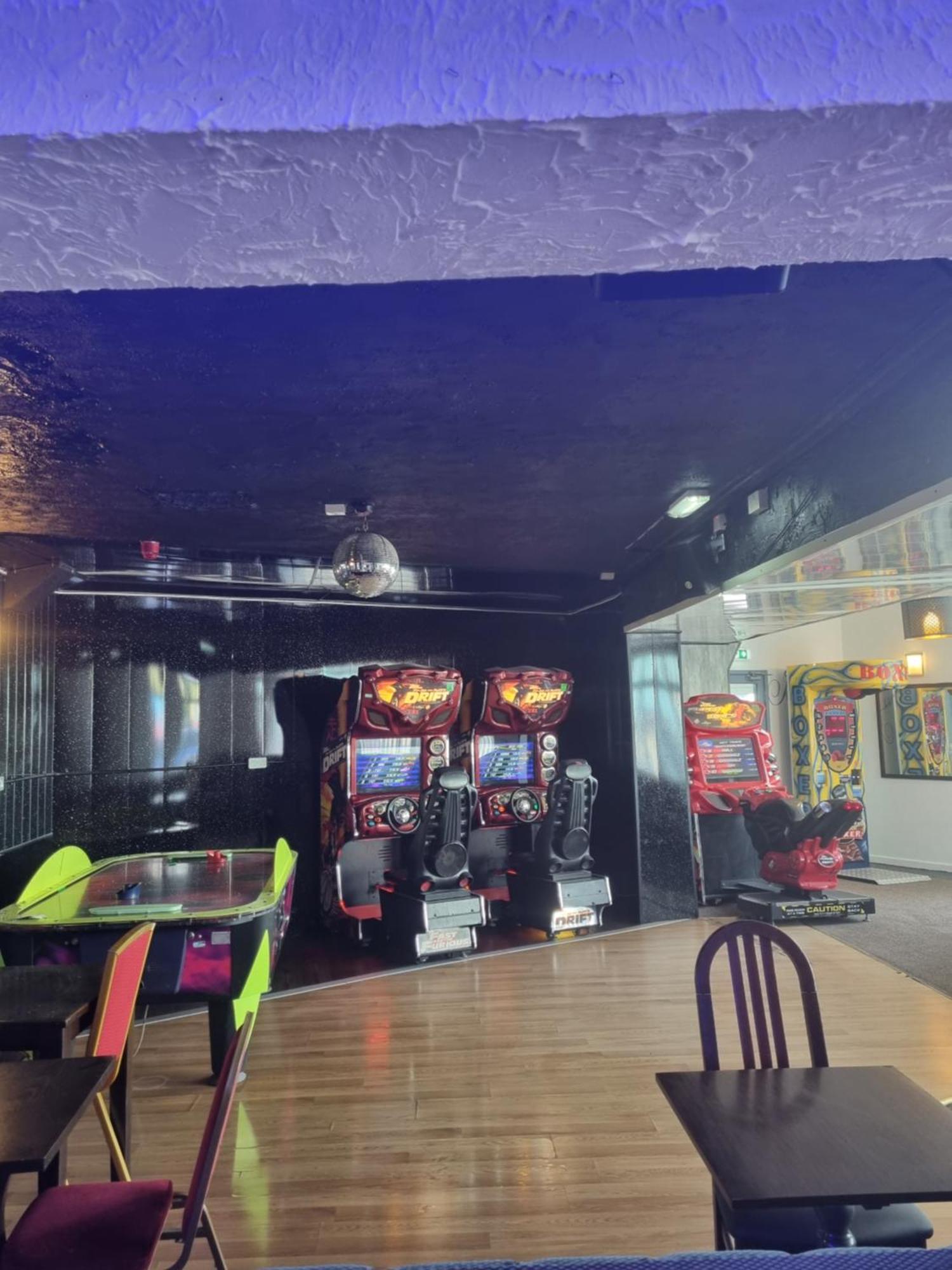 Henson Hotel Pleasure Beach Blackpool Bagian luar foto