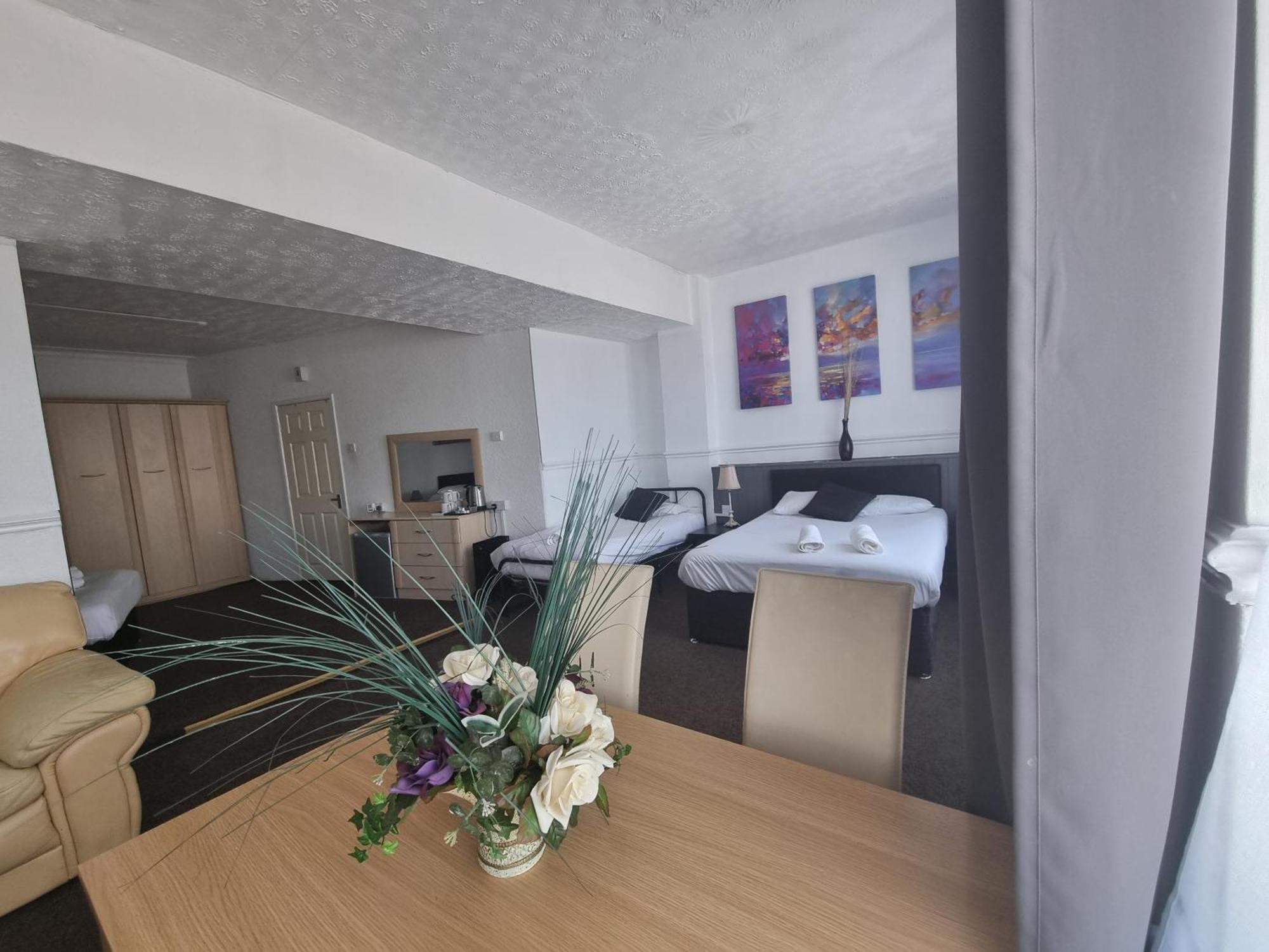 Henson Hotel Pleasure Beach Blackpool Ruang foto